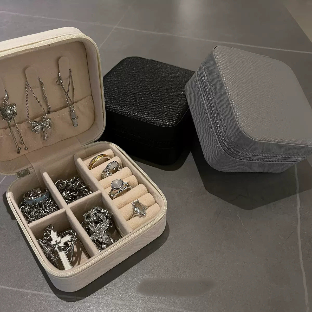 Compact Sieradendoosje met Rits – Reis Sieraden Organizer