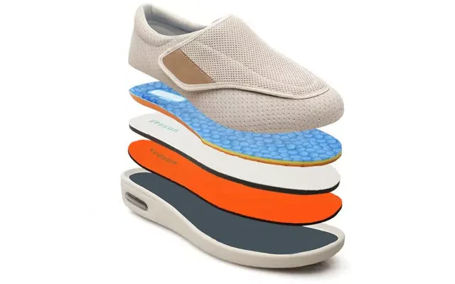 Schoenen voor brede voeten | Ruime opening en klittenbandsluiting