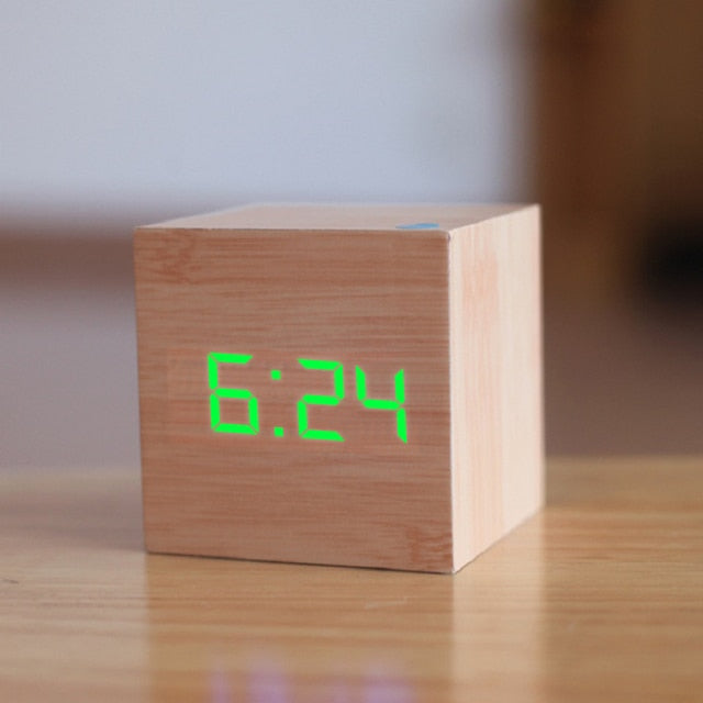 Cubo | Digitale LED wekker met datum en temperatuur