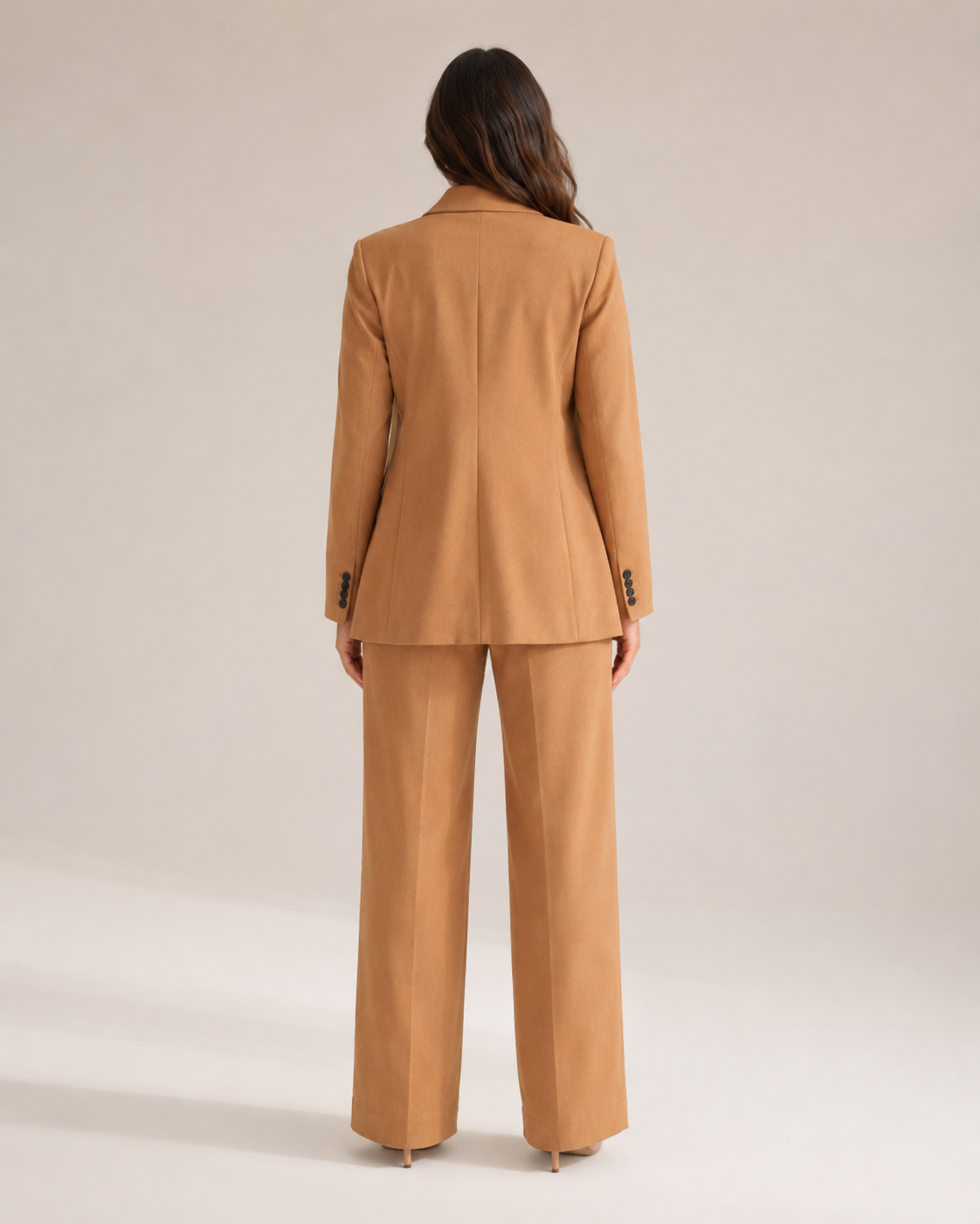 Getailleerd damespak met blazer en rechte broek | Valérie