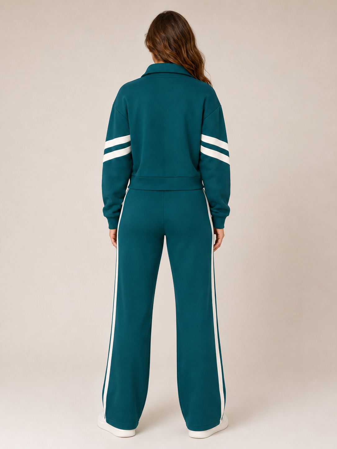 Joggingpak voor dames met kort vest en wijde broek | Irene