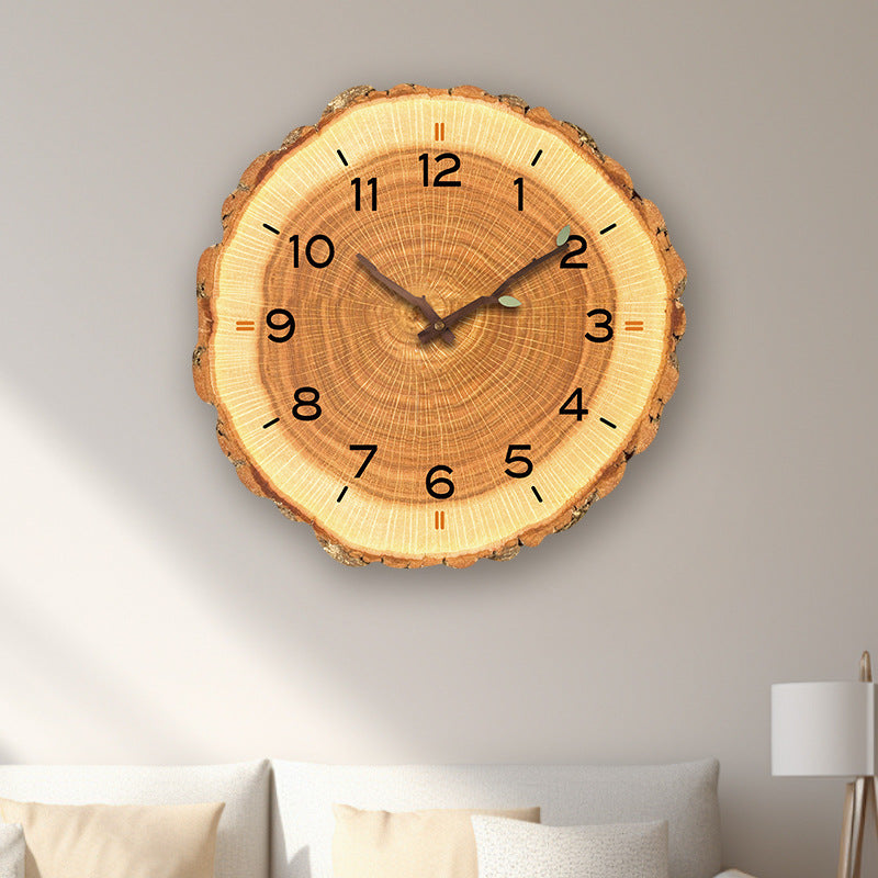 Gaspard | Ronde wandklok met houtlook en boomstamdesign