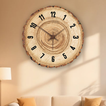 Gaspard | Ronde wandklok met houtlook en boomstamdesign