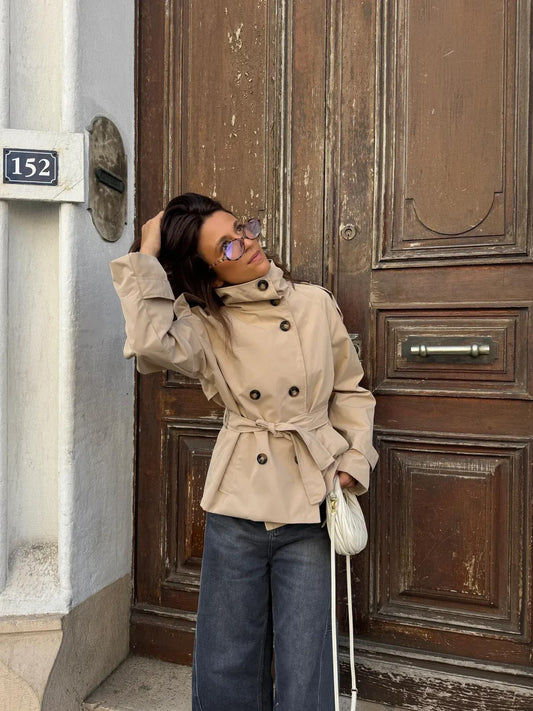 Korte damestrenchcoat met tailleriem