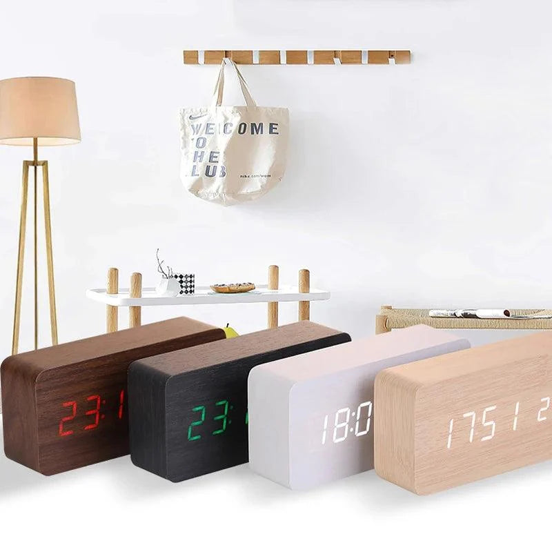 Digitale klok met wekker en led-display