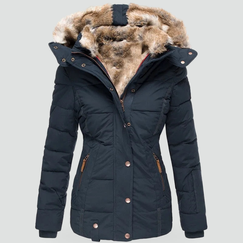Maren | Getailleerde winterparka voor dames met capuchon