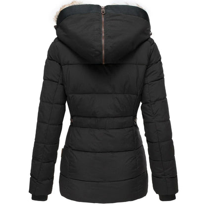 Maren | Getailleerde winterparka voor dames met capuchon