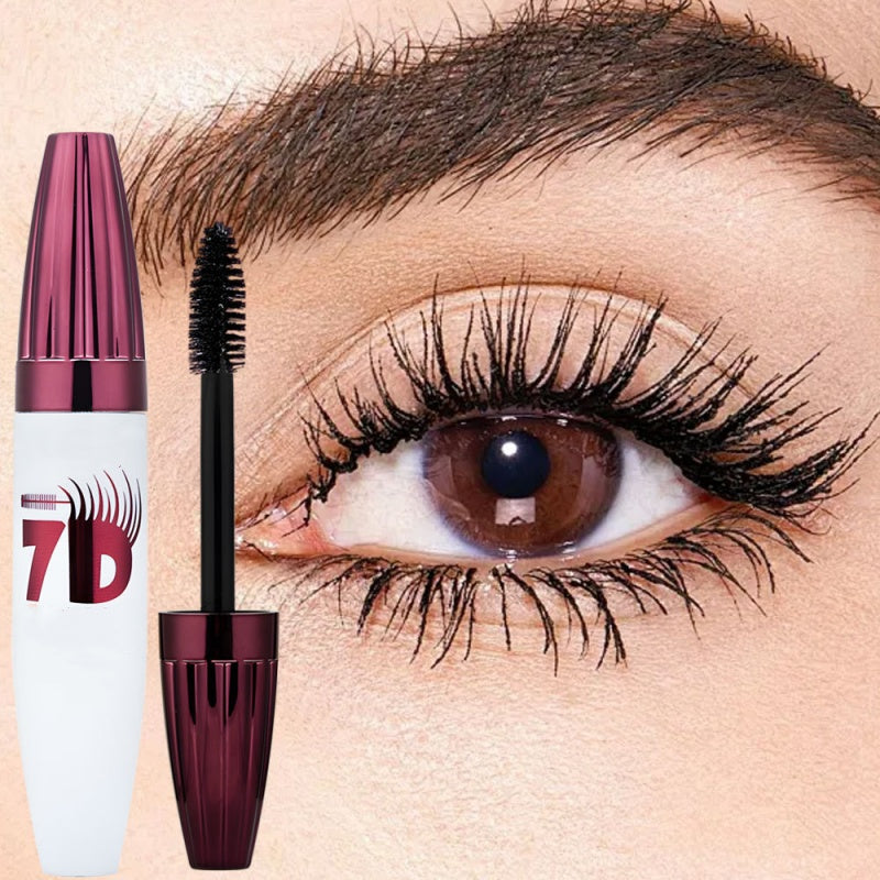 Vlekbestendige mascara voor krullen en verlengen