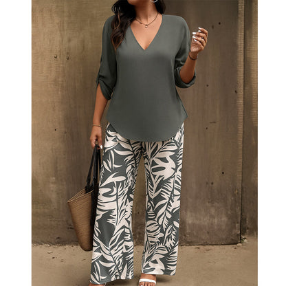 Tweedelige damesset met blouse en printbroek